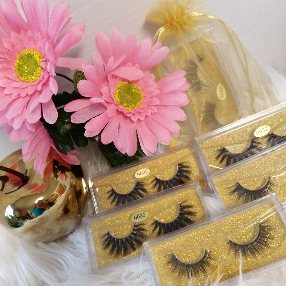 Lash Bundle - Picture 2 of 3